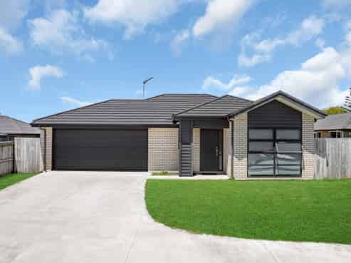 28 Regis Park Drive, Pukekohe