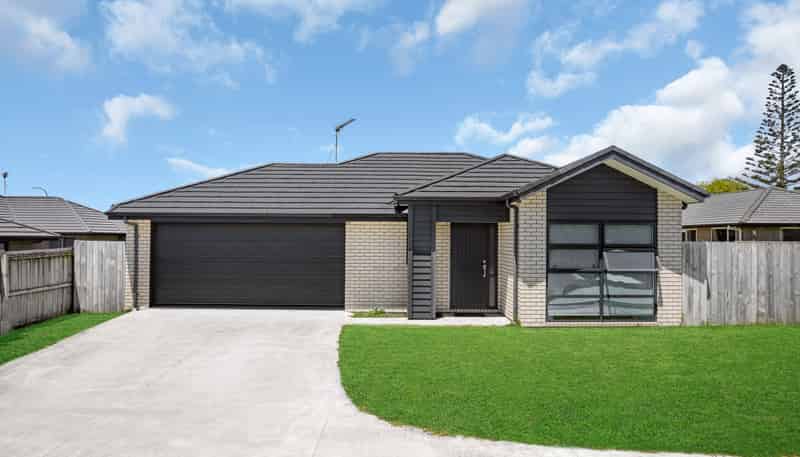 28 Regis Park Drive, Pukekohe