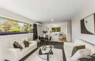 2/15 Keighleys Road, Bromley