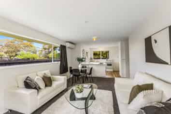 2/15 Keighleys Road, Bromley