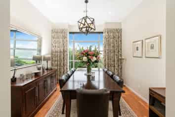 7 Caughley Grove, Karori