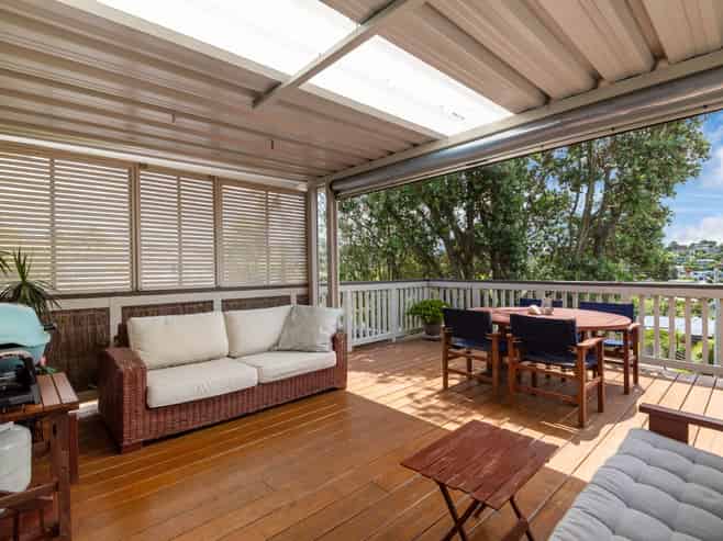 94 Saddleback Rise, Murrays Bay