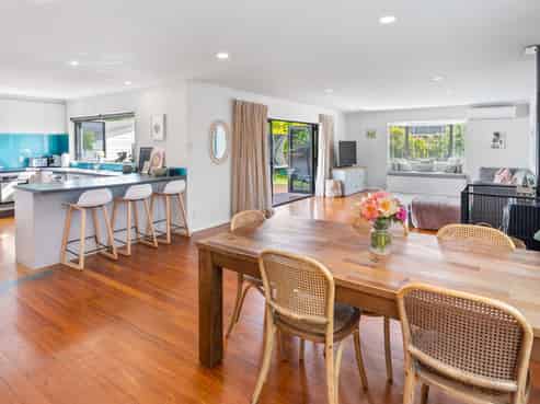 2 Matipo Street, Waikanae