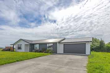 6 George Street, Bulls