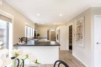 27B Southsea Crescent, Silverdale