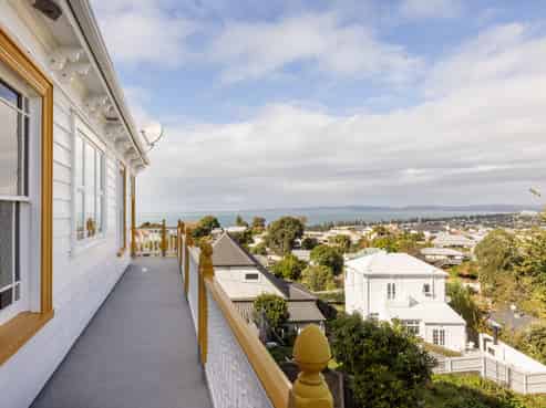 15 Sealy Road, Bluff Hill