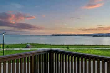 82 Picnic Point Road, Hobsonville