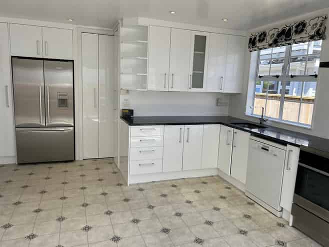 12 Leighton Avenue, Waiwhetu