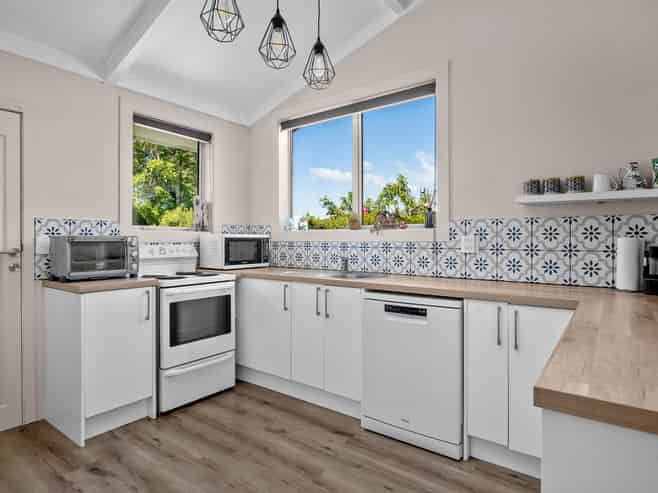 140C Centennial Avenue, Alexandra