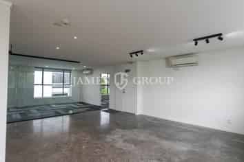 HIGH PROFILE AFFORDABLE EPSOM OFFICE