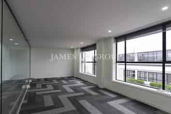 HIGH PROFILE MANUKAU ROAD OFFICE