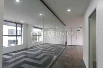 HIGH PROFILE AFFORDABLE EPSOM OFFICE