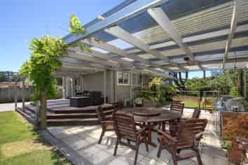 61 Truman Road, Bryndwr