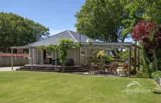 61 Truman Road, Bryndwr