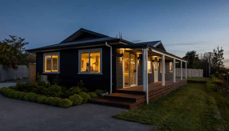 64 Bridge Street , Bulls