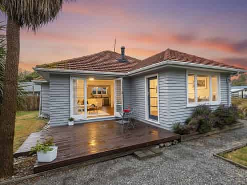 13 Cross Street, Coalgate