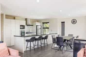 14 Moeraki Place, Hei Hei