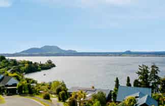 23 Ewing Grove, Acacia Bay