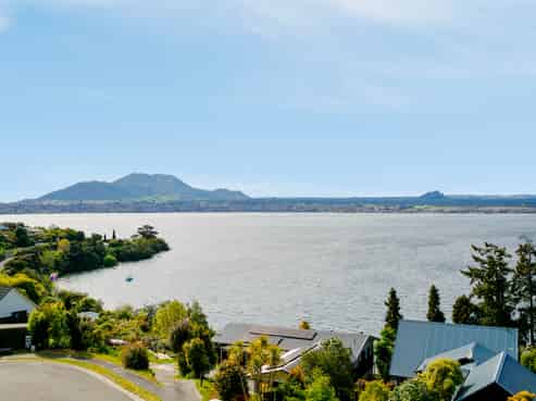 23 Ewing Grove, Acacia Bay