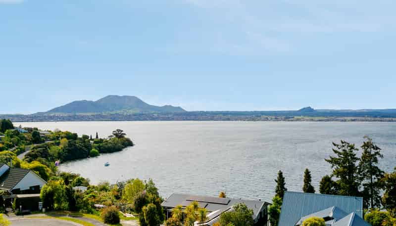 23 Ewing Grove, Acacia Bay