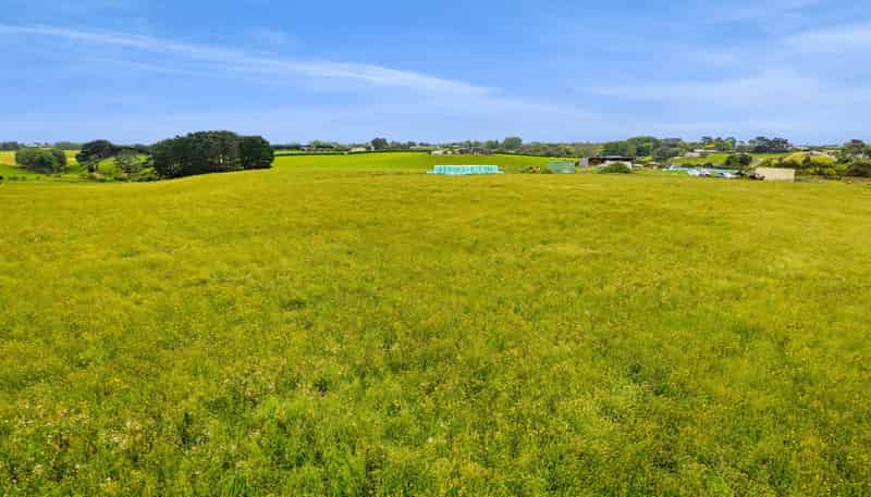 0n Turuturu Road, Hawera
