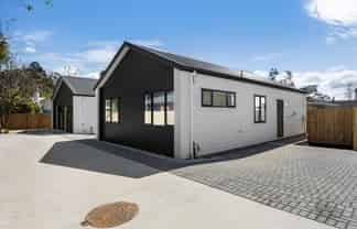 62D Woodside Road, Massey