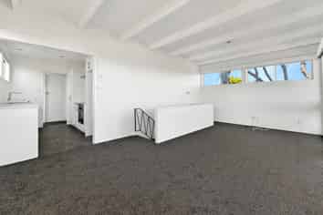 1/8 Rewi Street, Torbay