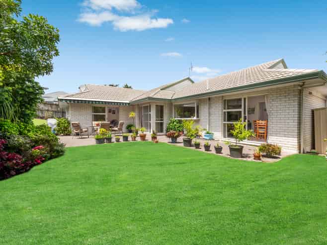 6 Bampton Rise, Northpark