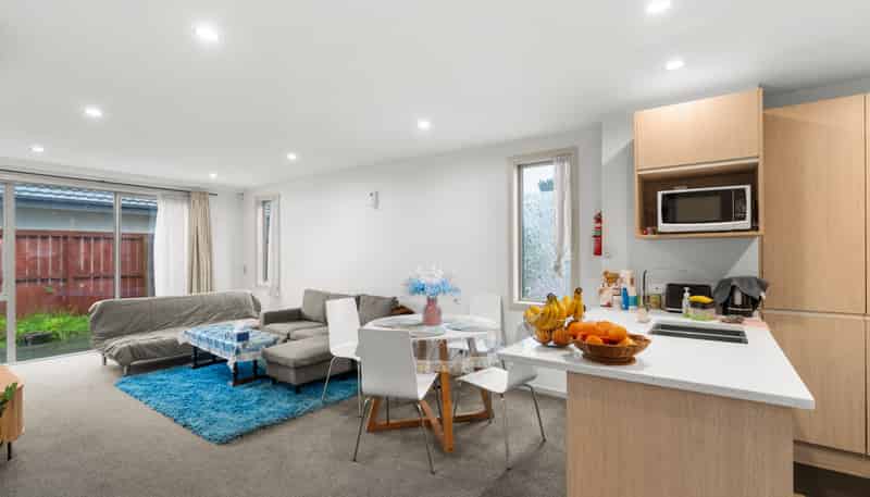 1/372 Worcester Street, Linwood