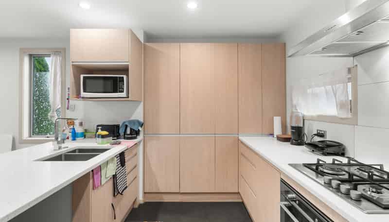 1/372 Worcester Street, Linwood