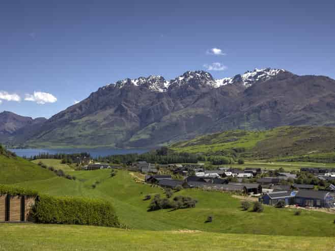 4 Kintyre Court, Jacks Point