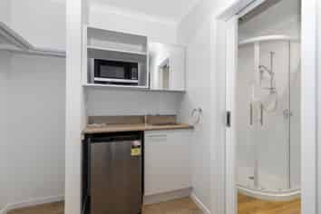 10B/150 Te Rapa Road, Beerescourt