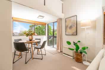 5A Ranikhet Way, Khandallah