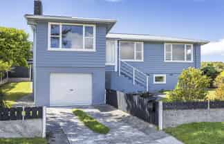 9 Camrose Grove, Kingston