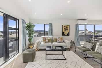 78C Queens Drive, Lyall Bay