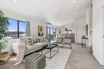 78C Queens Drive, Lyall Bay