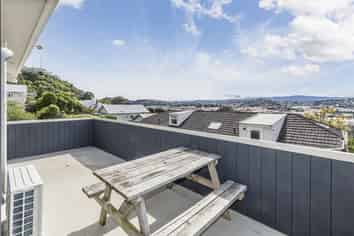 78C Queens Drive, Lyall Bay