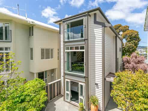 35B Hobson Crescent, Thorndon