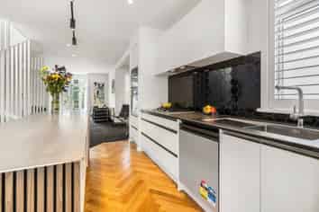 35B Hobson Crescent, Thorndon