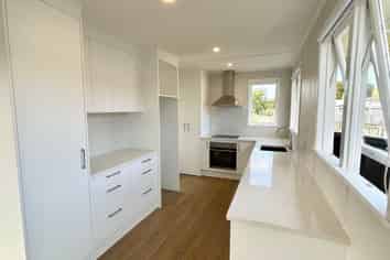 63 The Circle, Manly