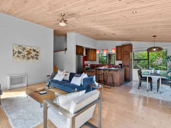 99 Onetangi Road, Onetangi