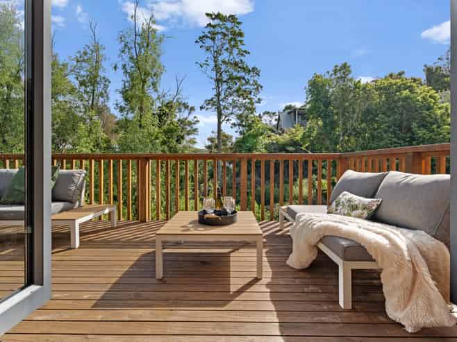 99 Onetangi Road, Onetangi