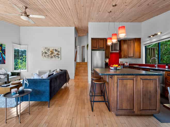 99 Onetangi Road, Onetangi