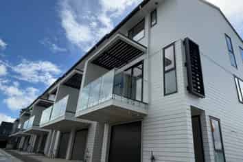 Lot 2/20 Ayr Road, Pakuranga