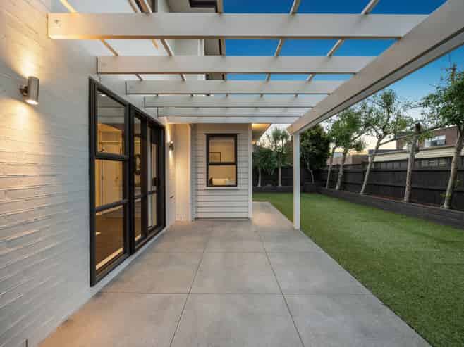 33 Kauriki Terrace, Stonefields