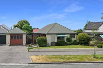 16A Buchanan Place, Allenton