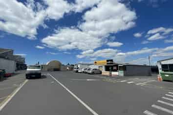 Cost-Effective Central Warehouse | AVAILABLE NOW