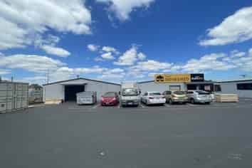 Cost-Effective Central Warehouse | AVAILABLE NOW