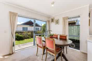 18 MacAlister Place, Miramar