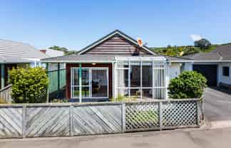 18 MacAlister Place, Miramar